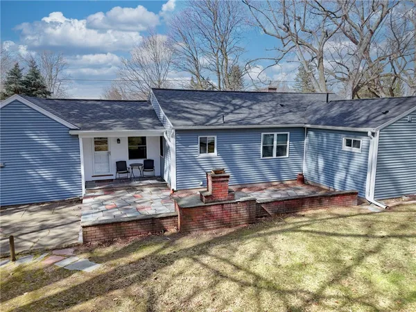 $389,900 | 330 Kreag Road, Perinton, NY 14534