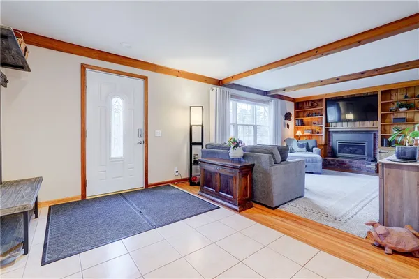 $389,900 | 330 Kreag Road, Perinton, NY 14534