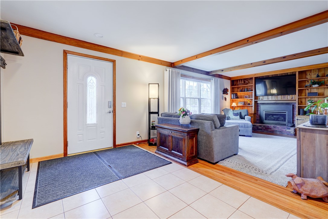 330 Kreag Road Perinton, NY 14534 - Photo 6 of 47