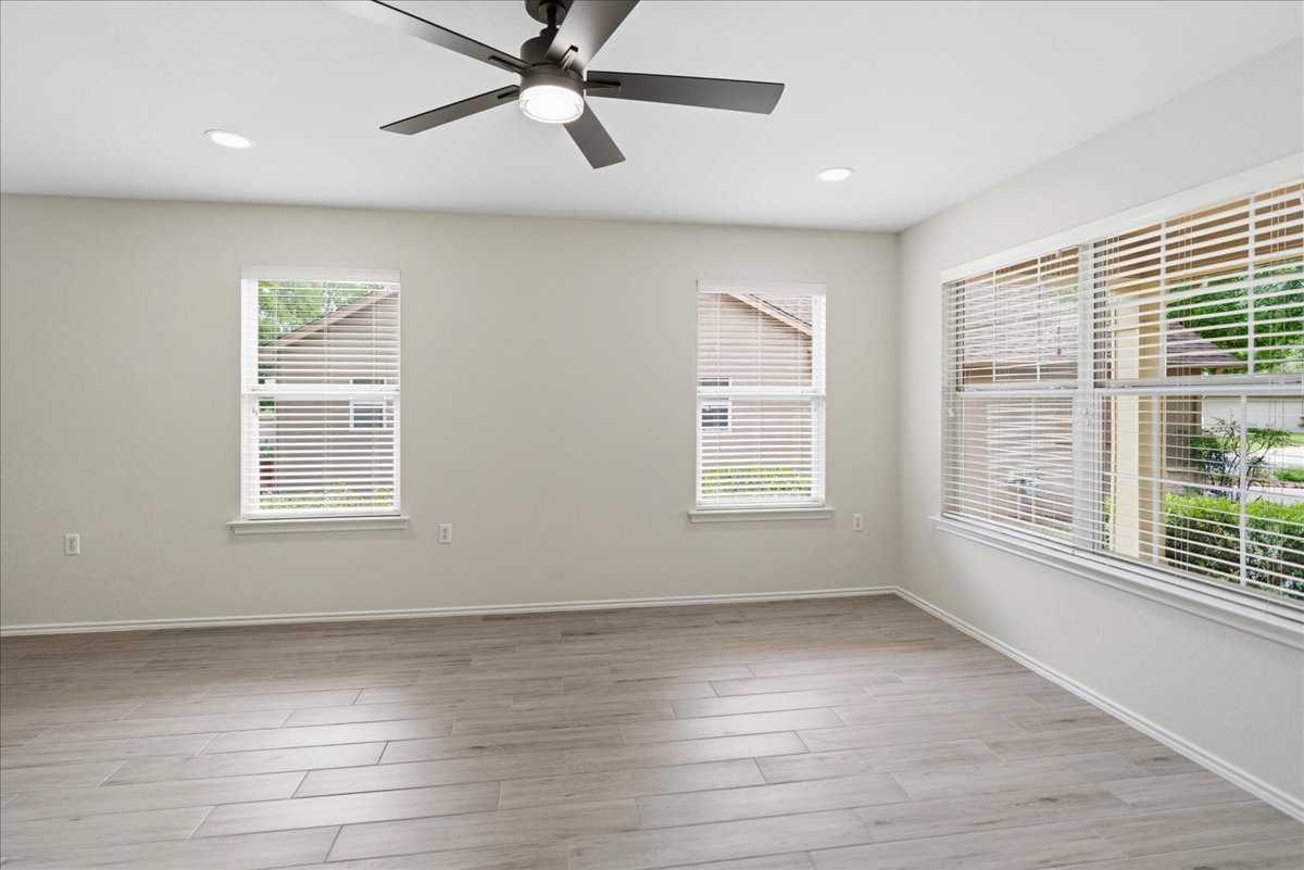 104 Whitewing Way Georgetown, TX 78633 - Photo 15 of 29
