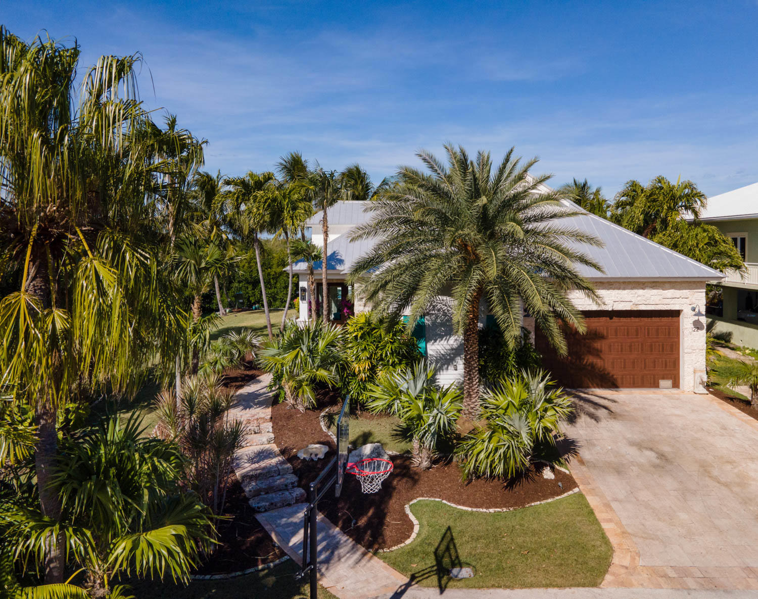 122 Spoonbill Road Tavernier, FL 33070 - Photo 4 of 63 Ground Level w/ Garage