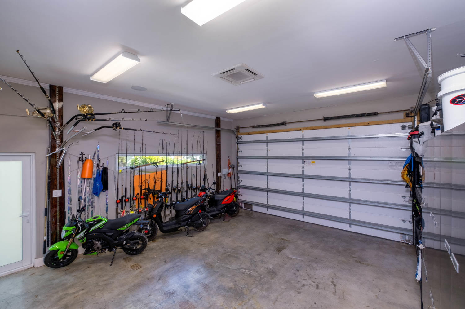 122 Spoonbill Road Tavernier, FL 33070 - Photo 31 of 63 Garage