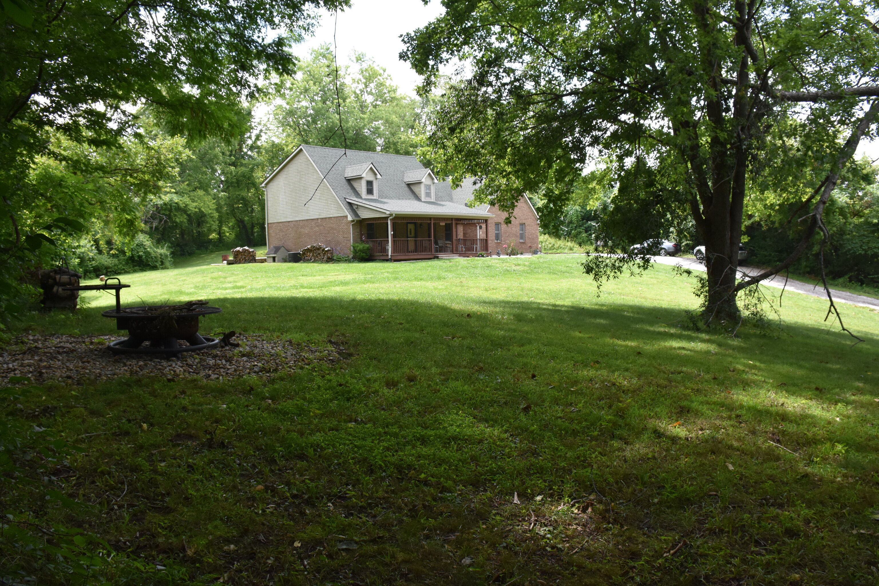 1469 Blue Bluff Road Martinsville, IN 46151 - Photo 4 of 71