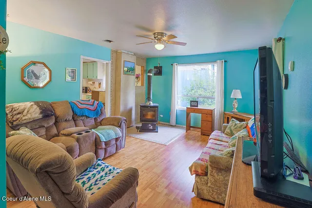 $300,000 | 164 West Fork Pine Creek Road, Pinehurst, ID 83850