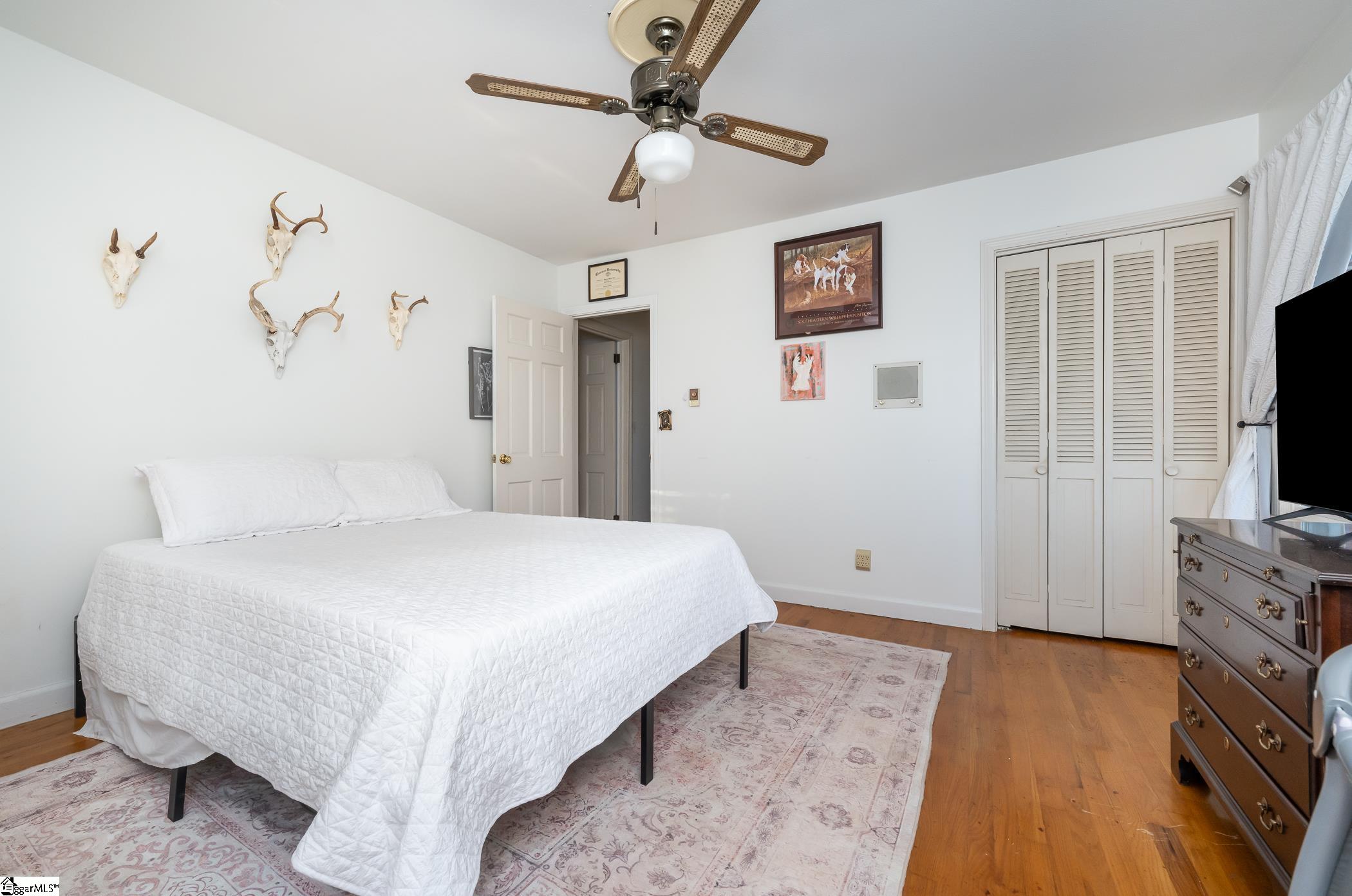 401 South Glassy Mountain Road Pickens, SC 29671 - Photo 12 of 42