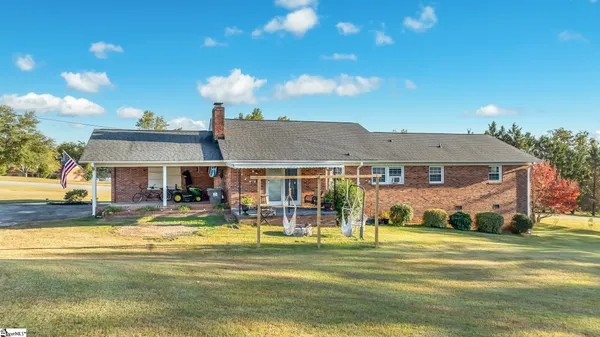 $299,900 | 401 South Glassy Mountain Road, Pickens, SC 29671