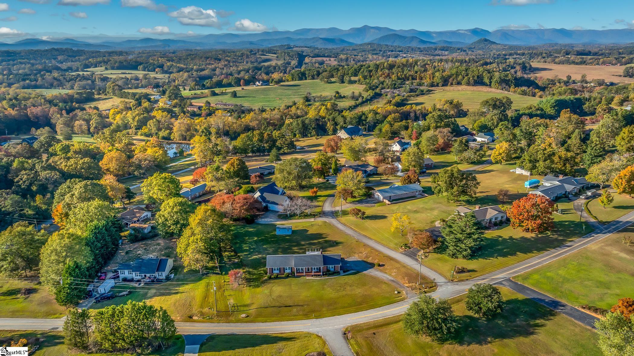 401 South Glassy Mountain Road Pickens, SC 29671 - Photo 39 of 42