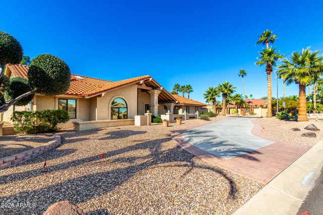 $950,000 | 18008 North 75th Avenue, Glendale, AZ 85308