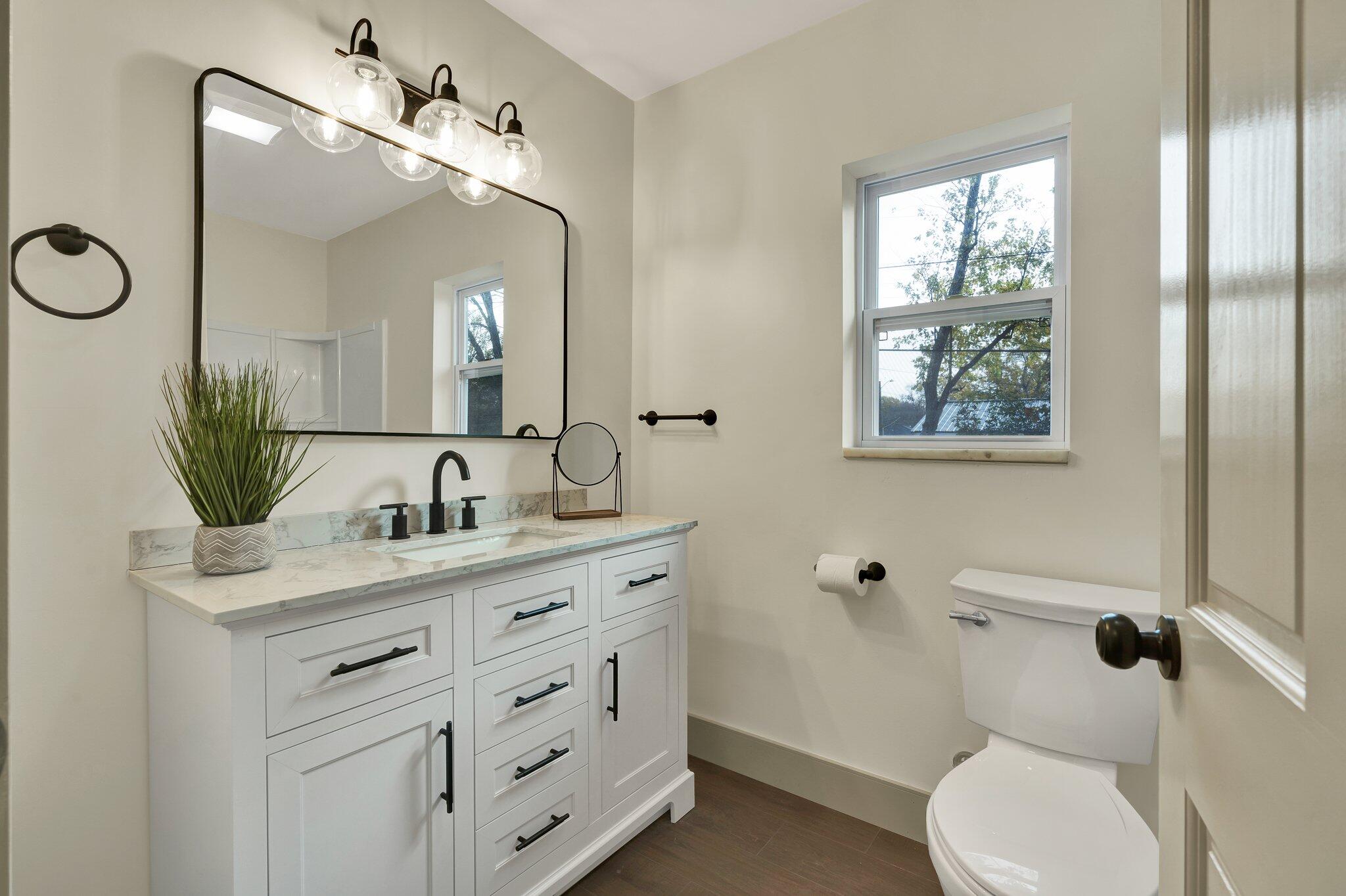 1024 Hurst Street East Ridge, TN 37412 - Photo 11 of 29 21-web-or-mls-DSC08698