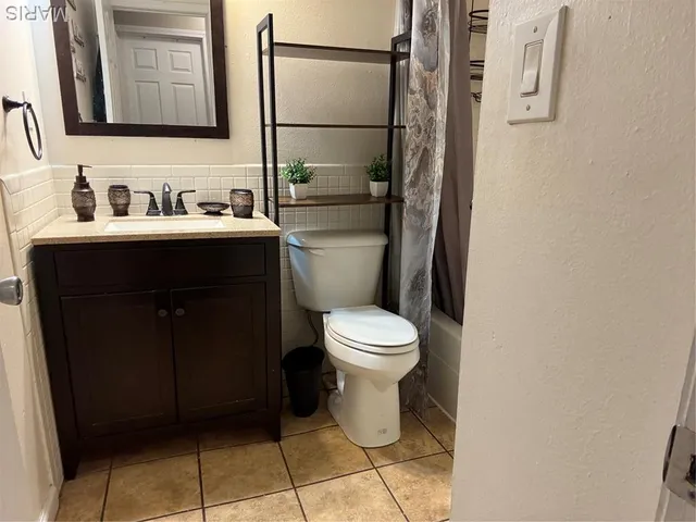 $219,900 | 2333 Bensonhurst Drive, Florissant, MO 63031