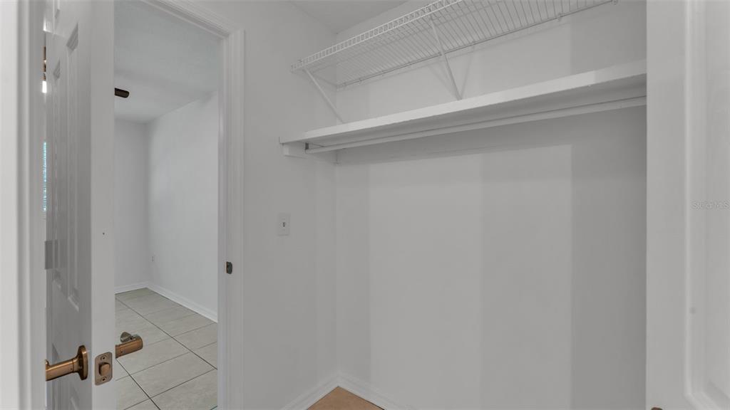 141 Fernery Road, Unit D1 Lakeland, FL 33809 - Photo 18 of 29 a view of closet