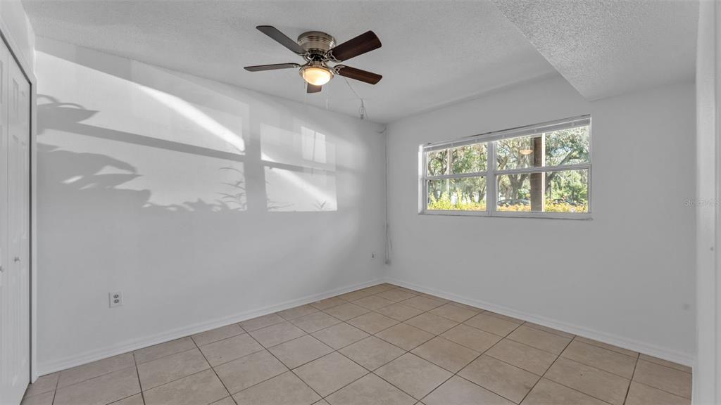 141 Fernery Road, Unit D1 Lakeland, FL 33809 - Photo 20 of 30 an empty room with a window
