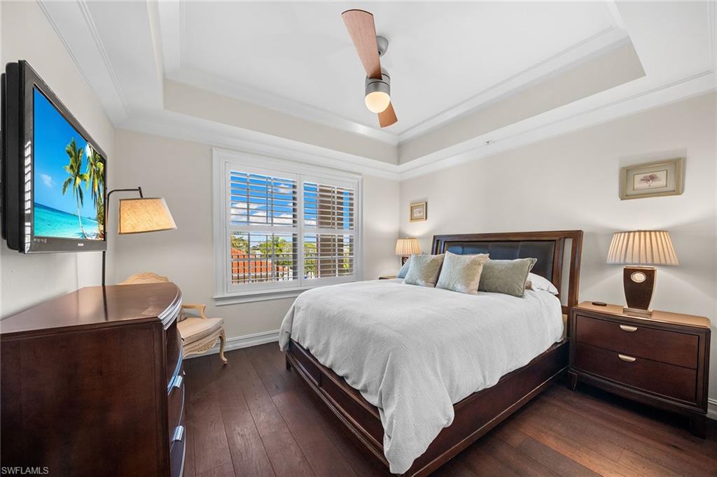 451 Bayfront Place, Unit 5410 Naples, FL 34102 - Photo 17 of 32