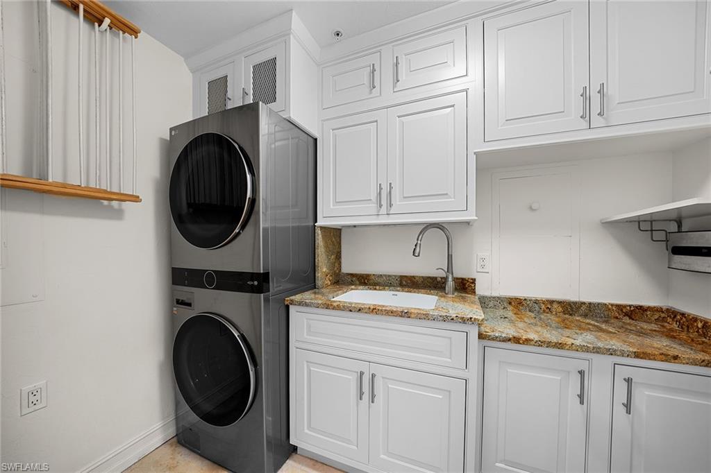 451 Bayfront Place, Unit 5410 Naples, FL 34102 - Photo 22 of 32