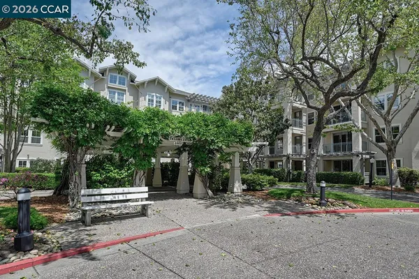 $465,000 | 1860 Tice Creek Drive, Unit 1119, Walnut Creek, CA 94595