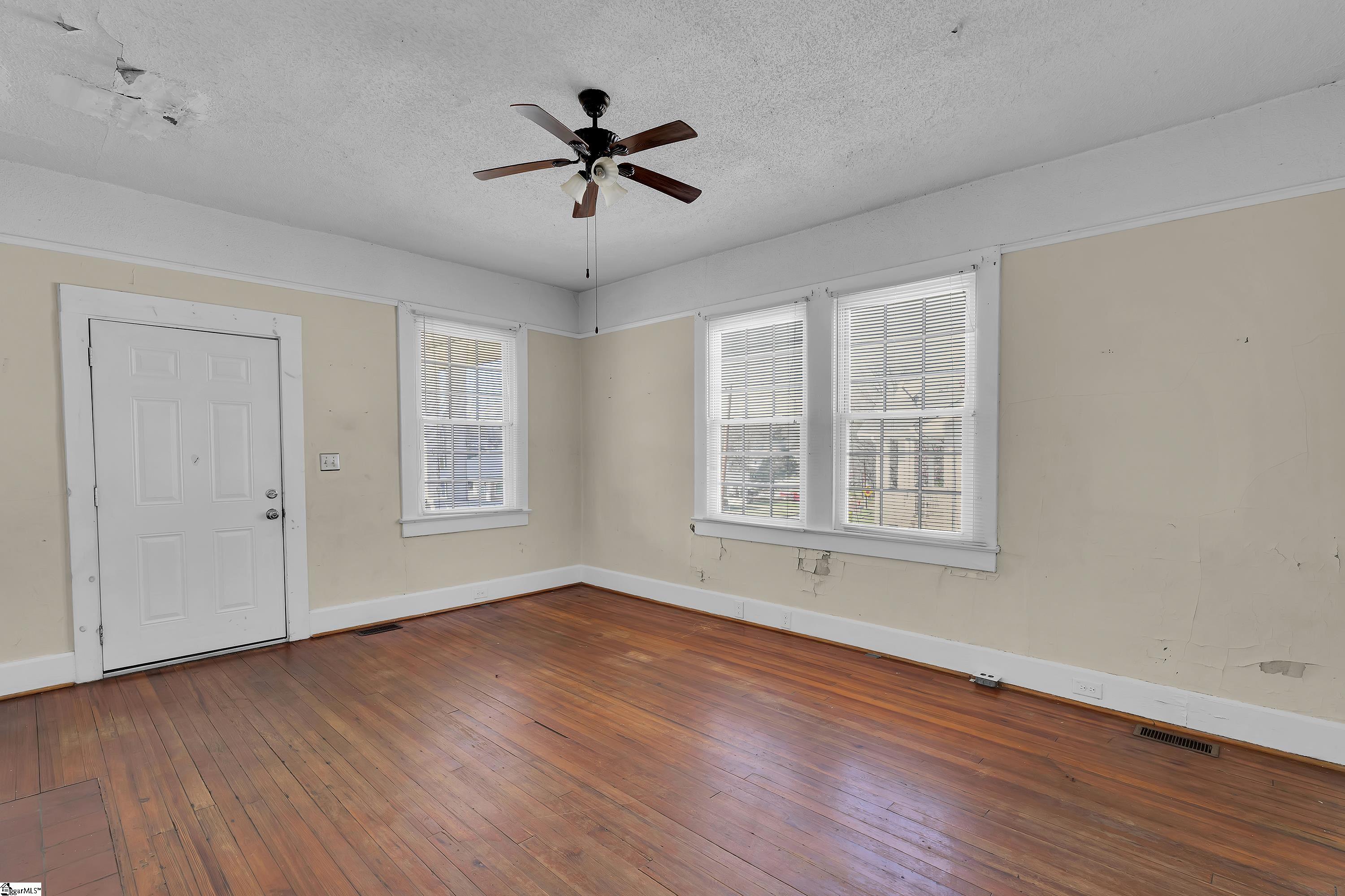 22 Meadow Street Lyman, SC 29365 - Photo 6 of 19