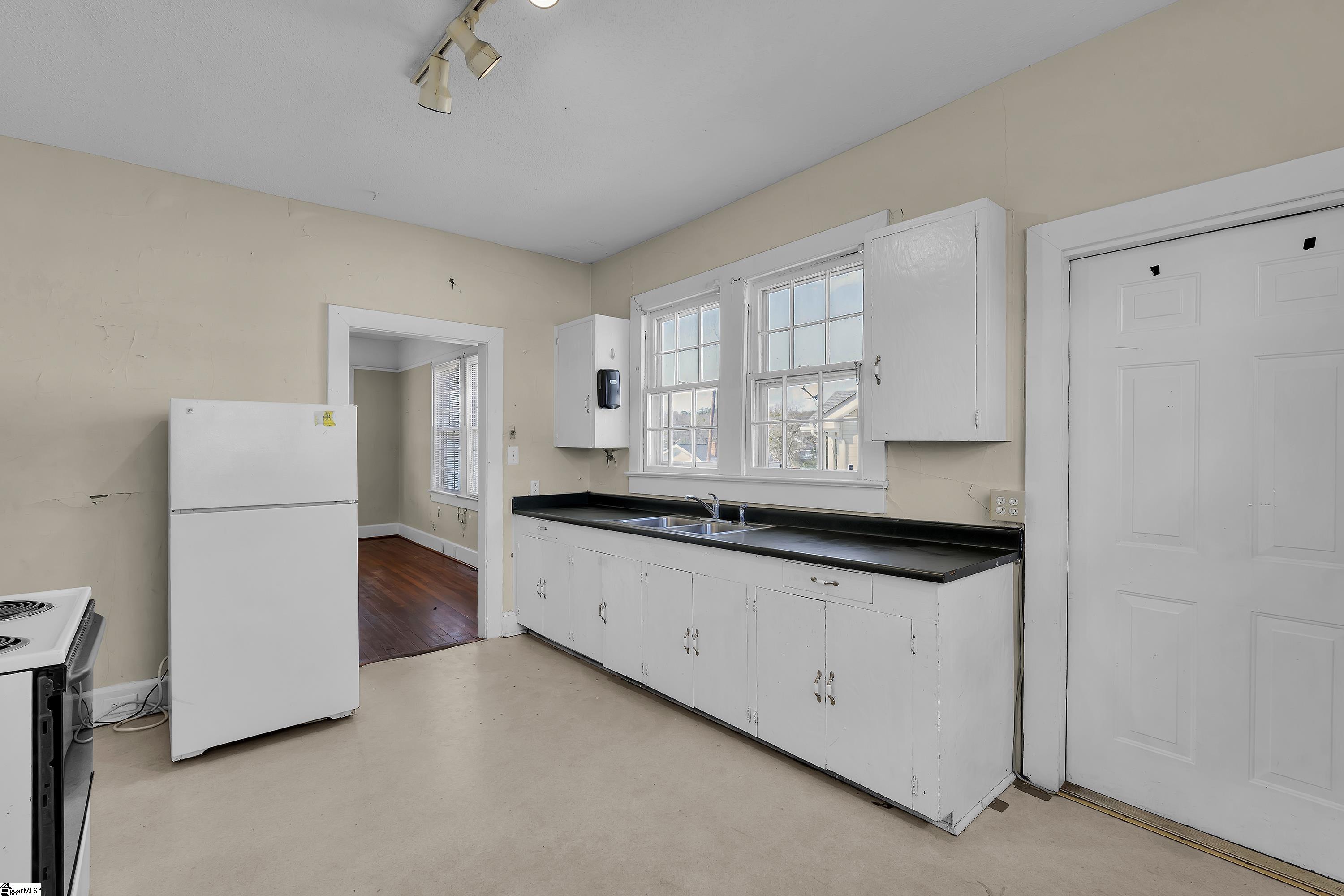 22 Meadow Street Lyman, SC 29365 - Photo 10 of 19