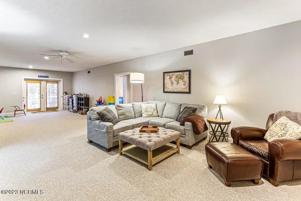 $3,000 | 2 Lenoir Court, Pinehurst, NC 28374