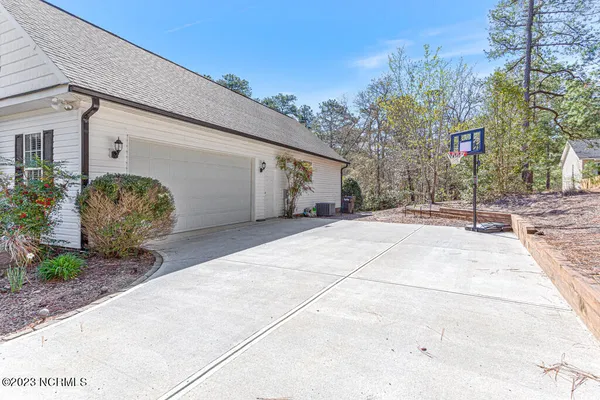 $3,000 | 2 Lenoir Court, Pinehurst, NC 28374