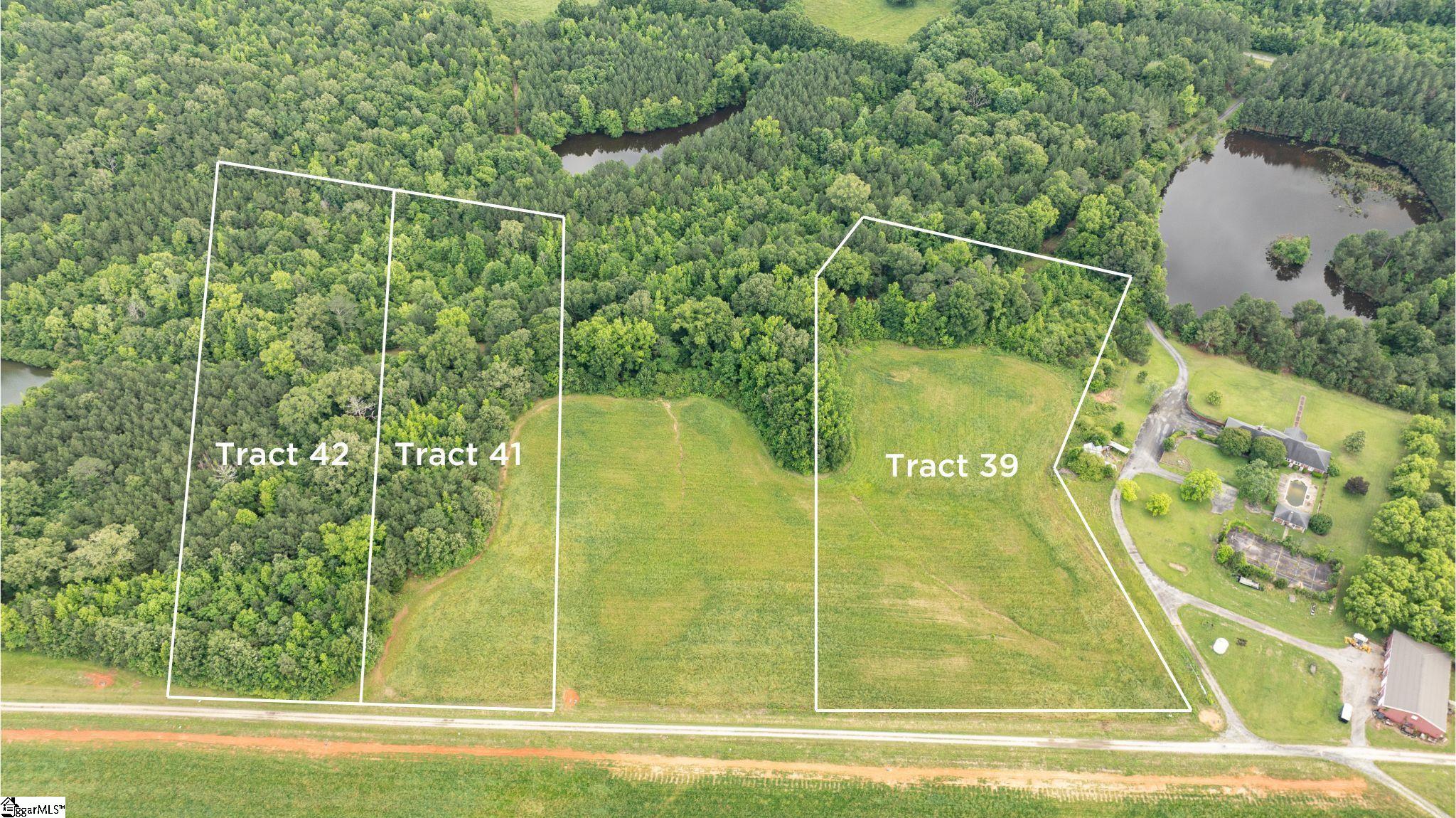 42 Hobby Lane Kinards, SC 29355 - Photo 1 of 11 Gallery Image 1