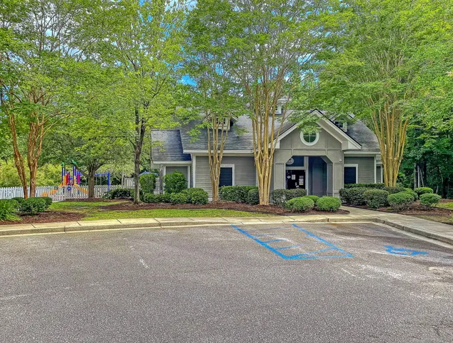 $495,000 | 149 Daniels Ridge Drive, Summerville, SC 29485