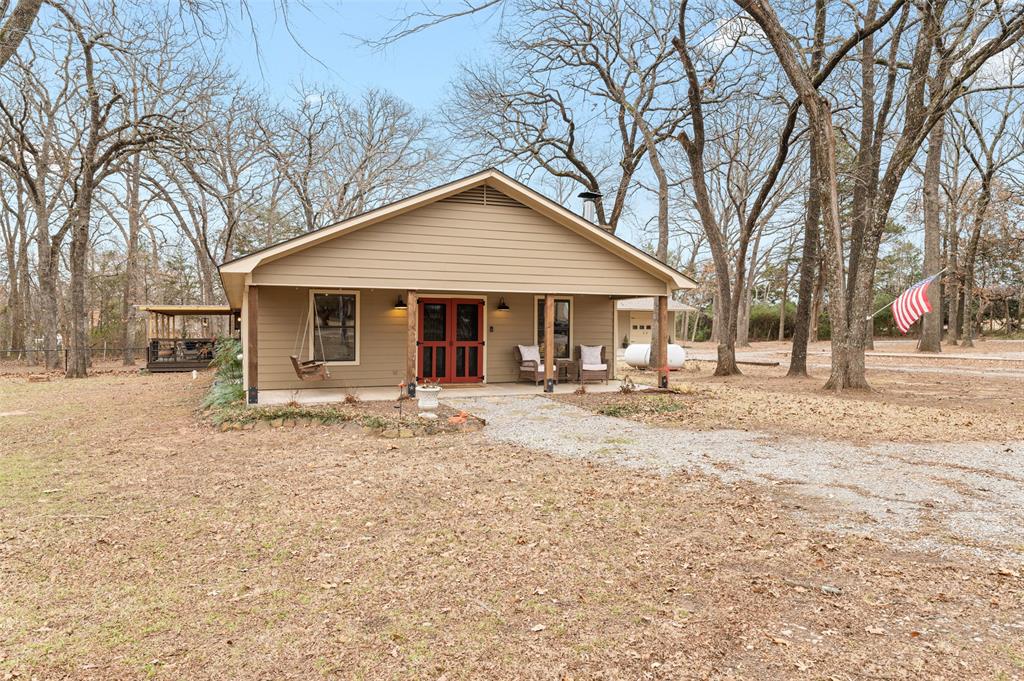 268 Coe Road Denison, TX 75021 - Photo 3 of 40