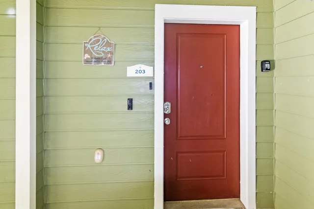 a view of walk in closet