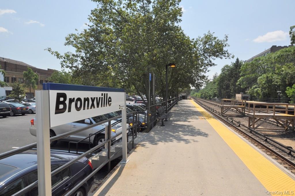949 Palmer Road, Unit 2G Bronxville, NY 10708 - Photo 39 of 40 a view of a house with backyard and sitting area