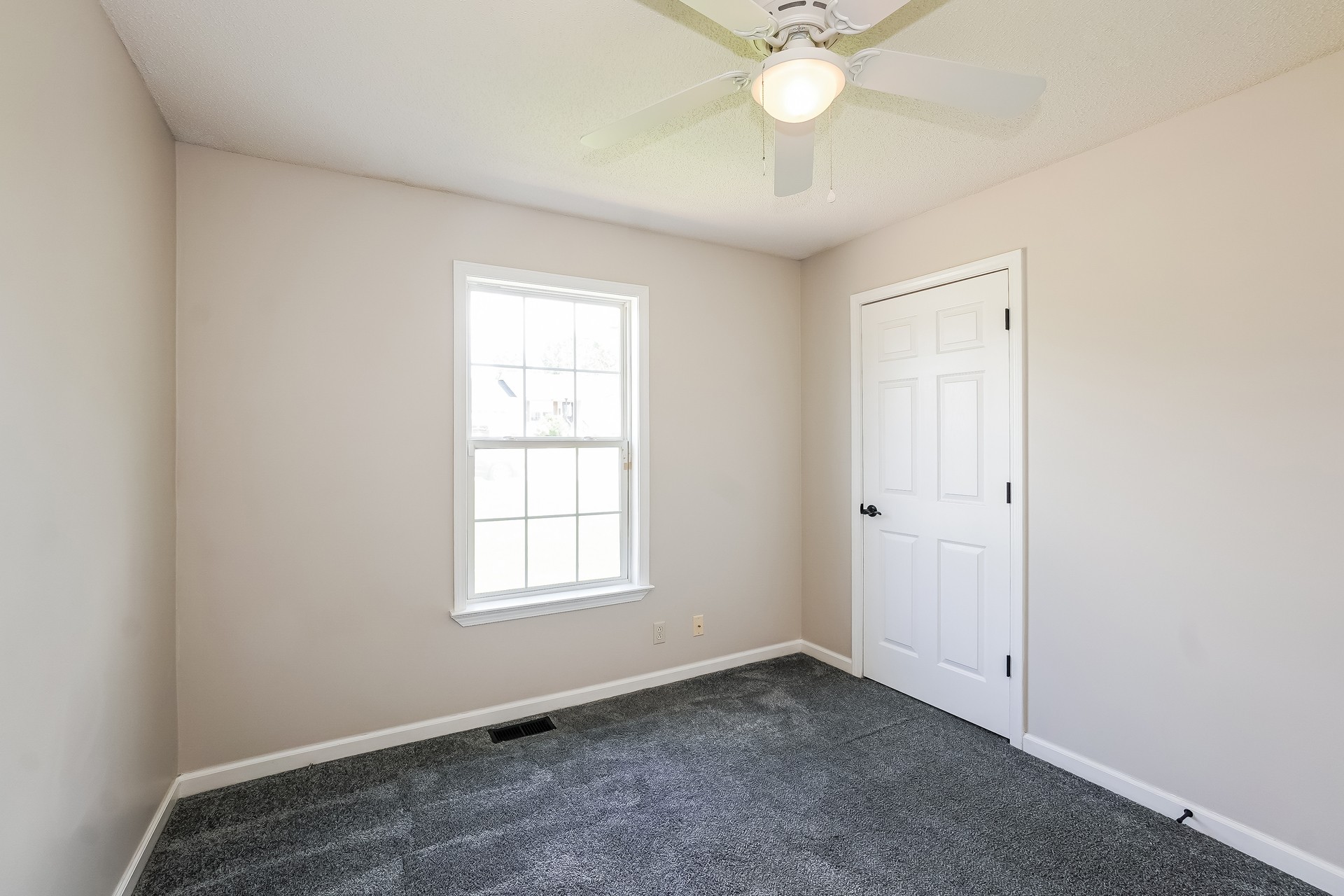 429 Filmore Road Oak Grove, KY 42262 - Photo 14 of 18
