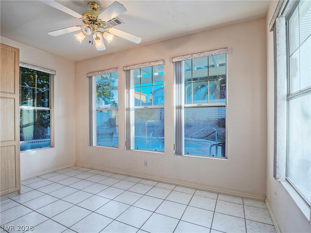 2511 Hacker Drive Henderson, NV 89074 - Photo 13 of 41