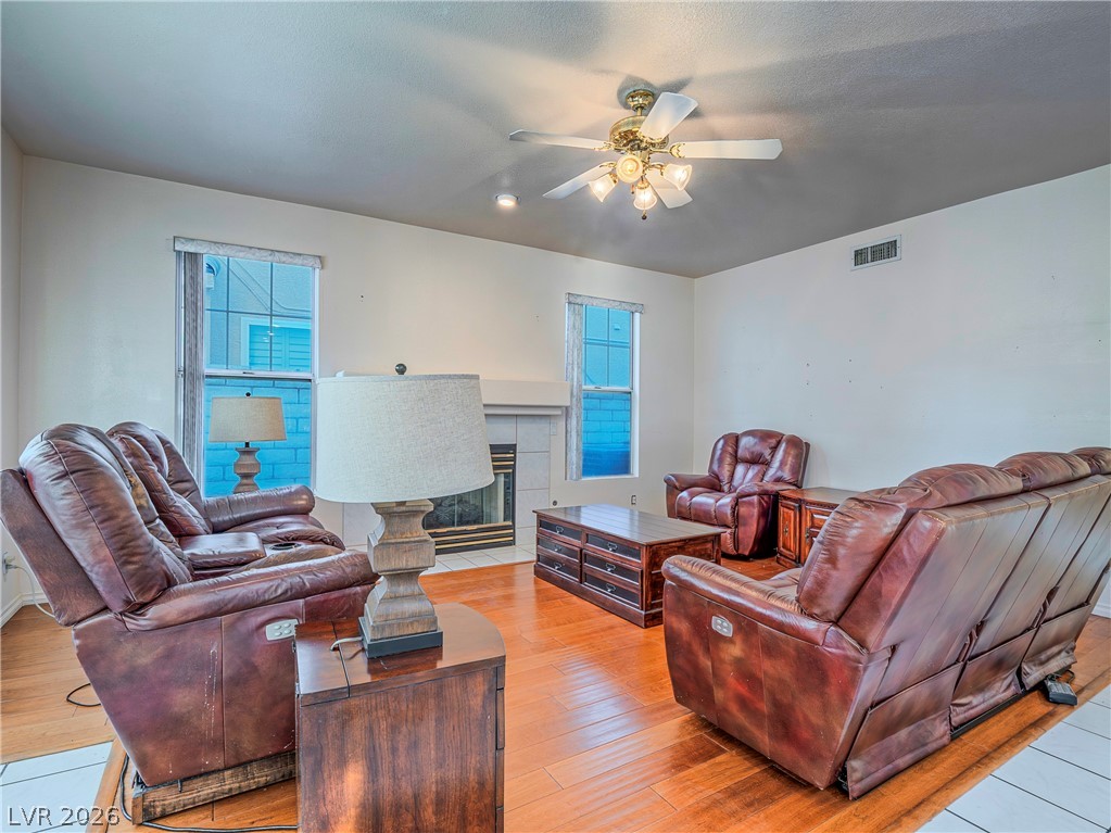 2511 Hacker Drive Henderson, NV 89074 - Photo 14 of 41