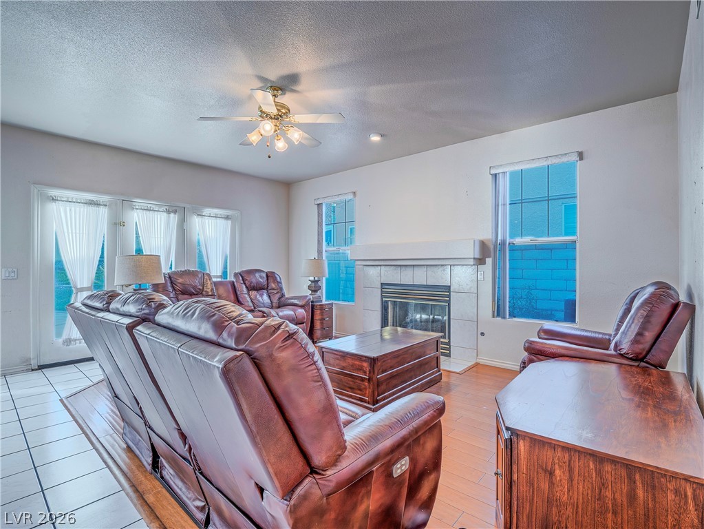 2511 Hacker Drive Henderson, NV 89074 - Photo 16 of 41