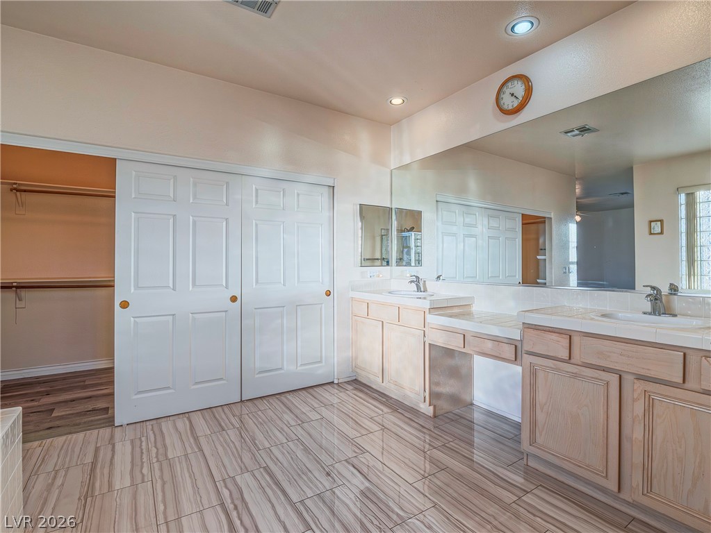 2511 Hacker Drive Henderson, NV 89074 - Photo 26 of 41