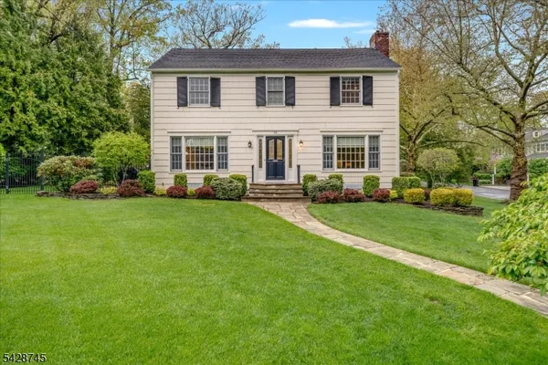 $2,498,000 | 36 Cambridge Drive, Short Hills, NJ 07078