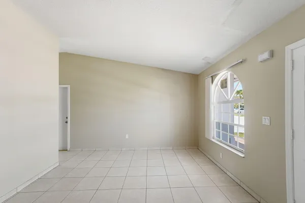 $529,900 | 14490 Southwest 174th Terrace, Miami, FL 33177