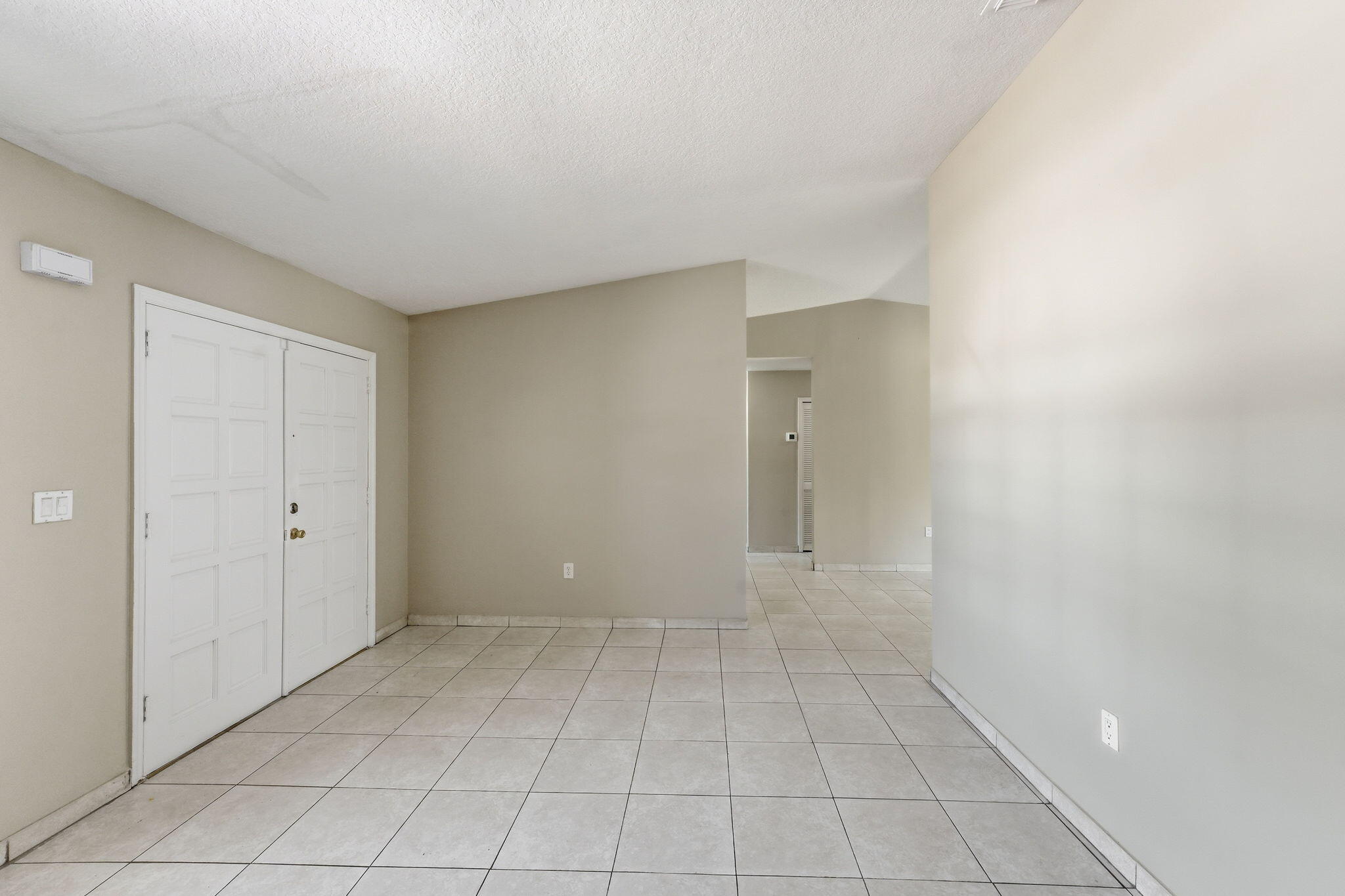14490 Southwest 174th Terrace Miami, FL 33177 - Photo 3 of 33 ListerPros_003