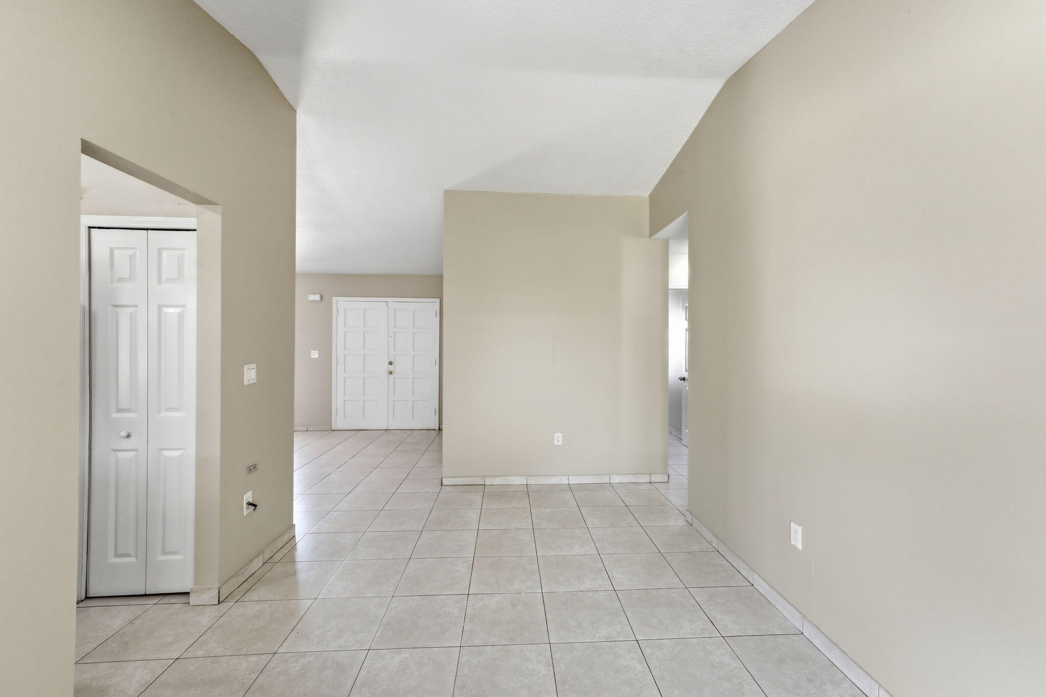 14490 Southwest 174th Terrace Miami, FL 33177 - Photo 4 of 33 ListerPros_004