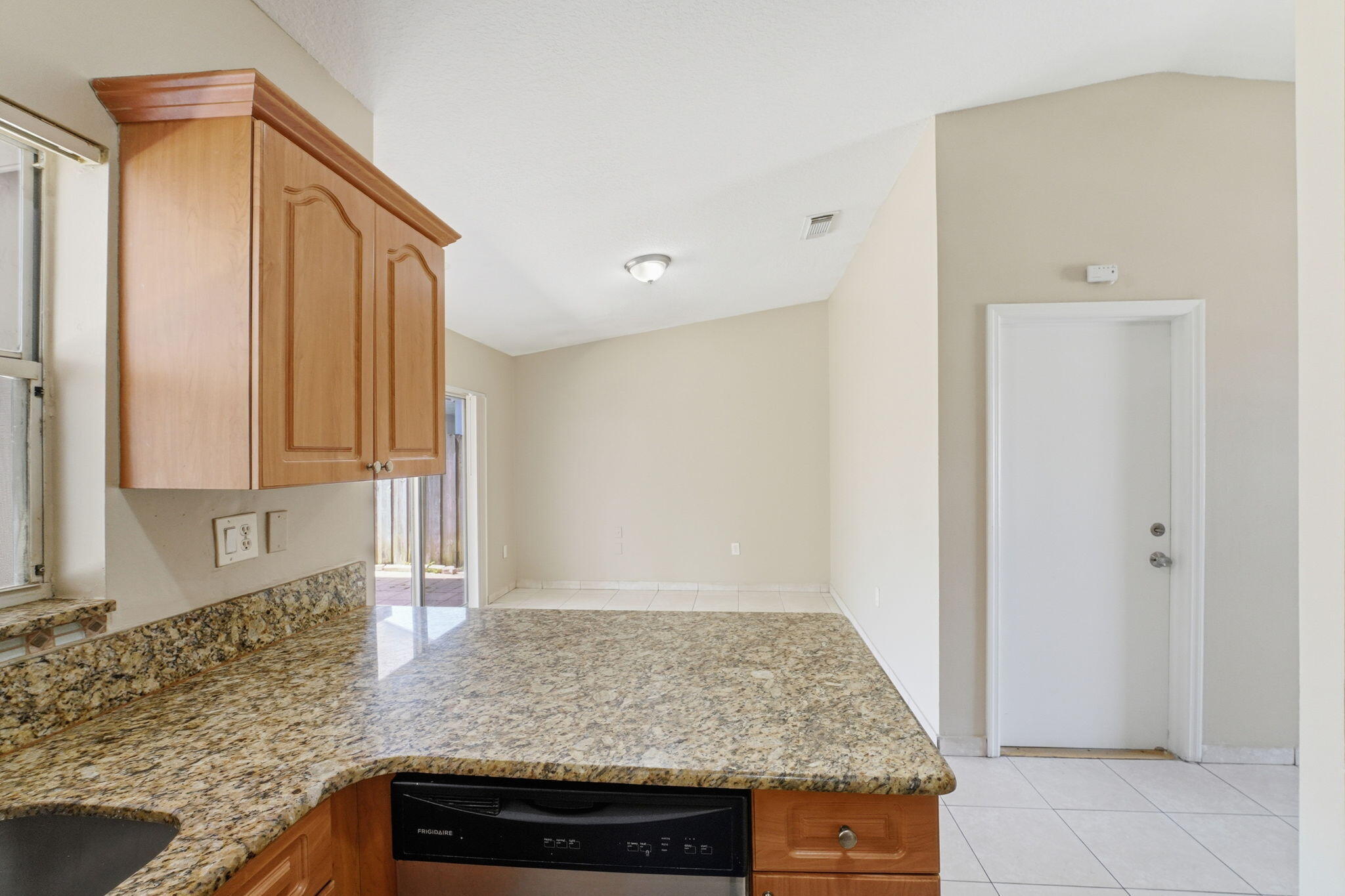 14490 Southwest 174th Terrace Miami, FL 33177 - Photo 7 of 33 ListerPros_007