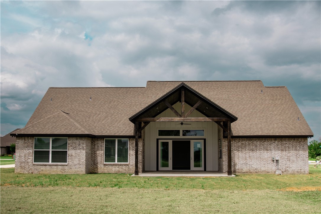3201 Hunters Crossing Bryan, TX 77808 - Photo 31 of 33 front view of a house with a stove