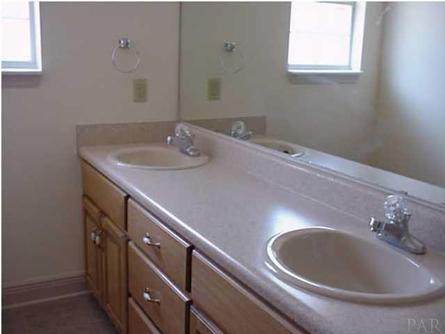 5626 Northrop Road Milton, FL 32570 - Photo 2 of 4 Double Vanity