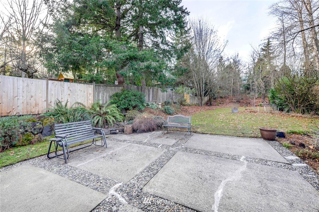22024 Meridian Avenue South Bothell, WA 98021 - Photo 13 of 14