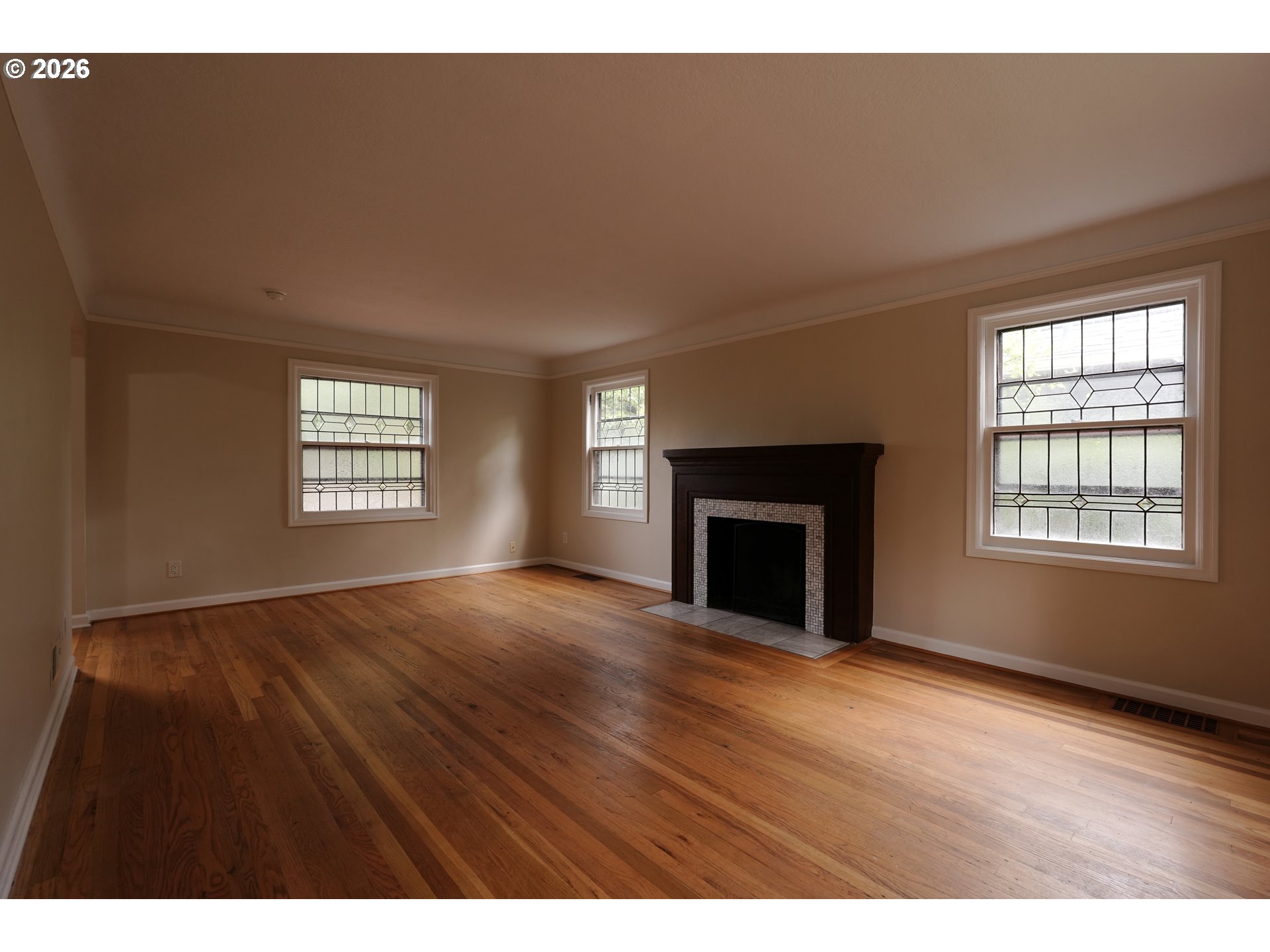 7925 Southwest 11th Avenue Portland, OR 97219 - Photo 6 of 39