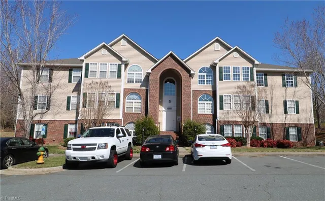 $1,300 | 111 Mill Pond Drive, Winston-Salem, NC 27106