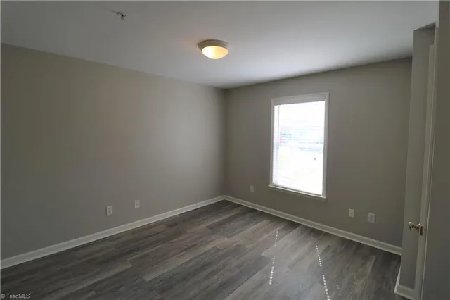 $1,300 | 111 Mill Pond Drive, Winston-Salem, NC 27106