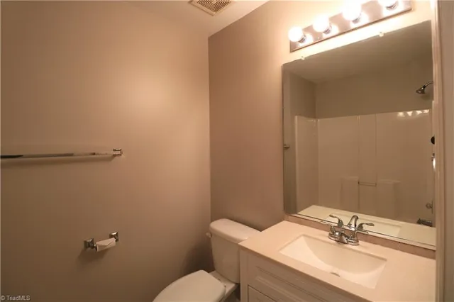 $1,300 | 111 Mill Pond Drive, Winston-Salem, NC 27106