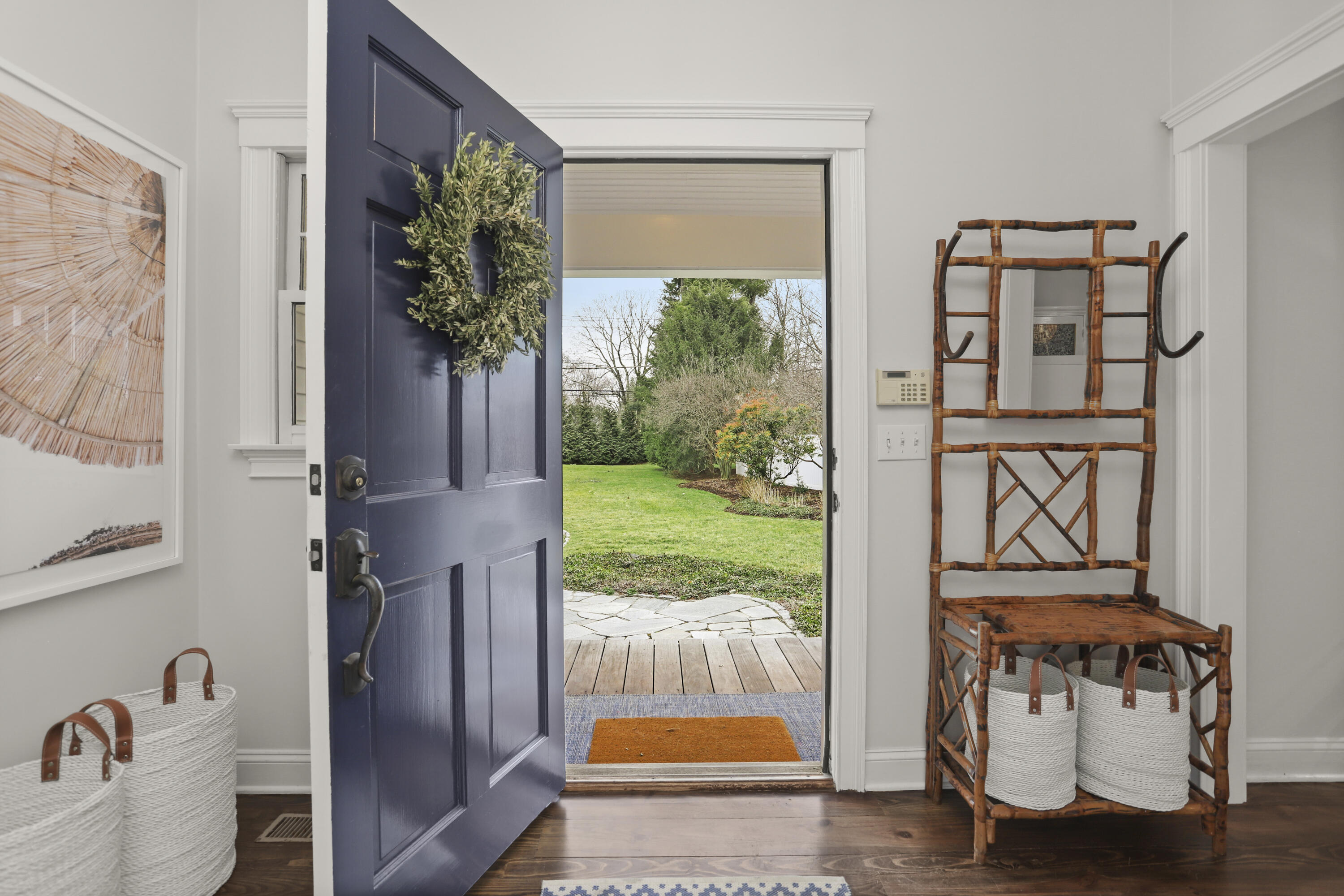 27 A Middlesex Road Darien, CT 06820 - Photo 3 of 27 a view of an entryway door