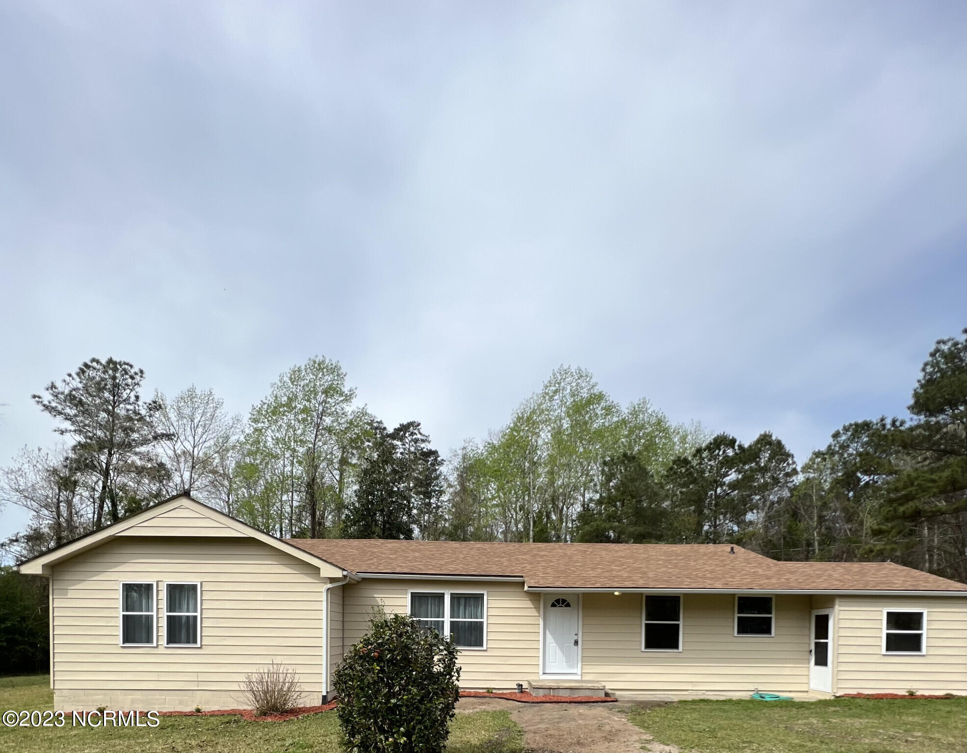 136 Sand Ridge Road Hubert, NC 28539 - Photo 1 of 23 1) 26935-6424ae6f1c3b0