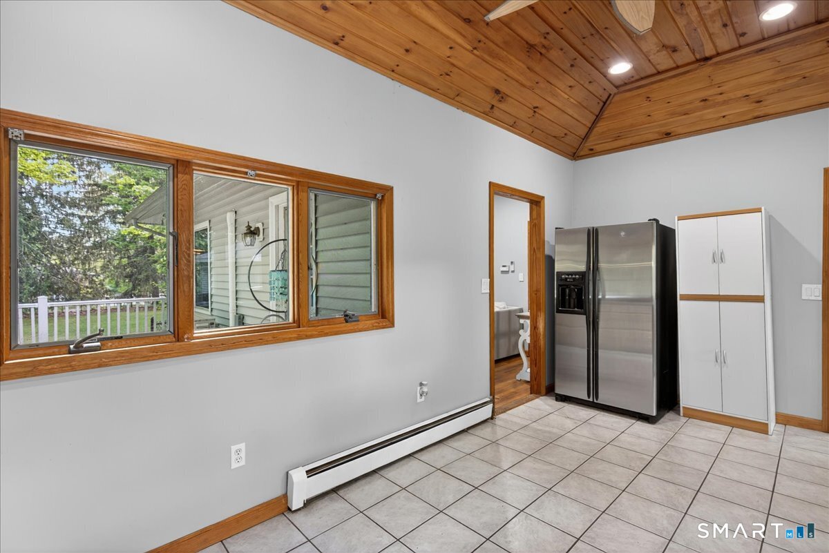 145 Liberty Street Clinton, CT 06413 - Photo 6 of 29