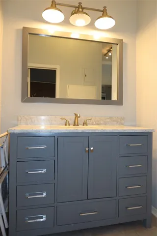 $1,000 | 2802 Nueces Street, Unit 306, Austin, TX 78705