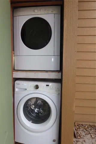 $1,000 | 2802 Nueces Street, Unit 306, Austin, TX 78705